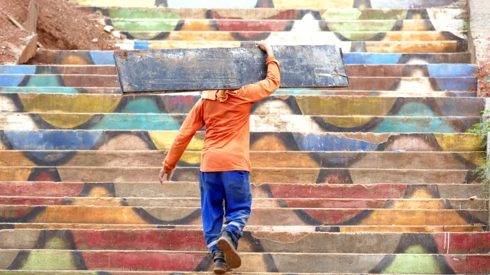 Un escalier repeint par les habitants, Brésil