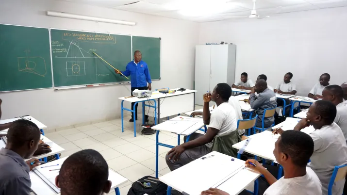 Adapter la formation professionnelle pour mieux répondre aux besoins des entreprises locales - image