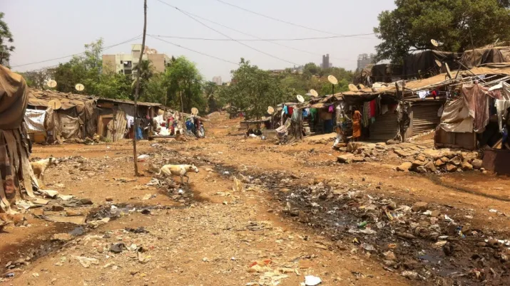 Favoriser l’insertion sociale des familles vulnérables des bidonvilles