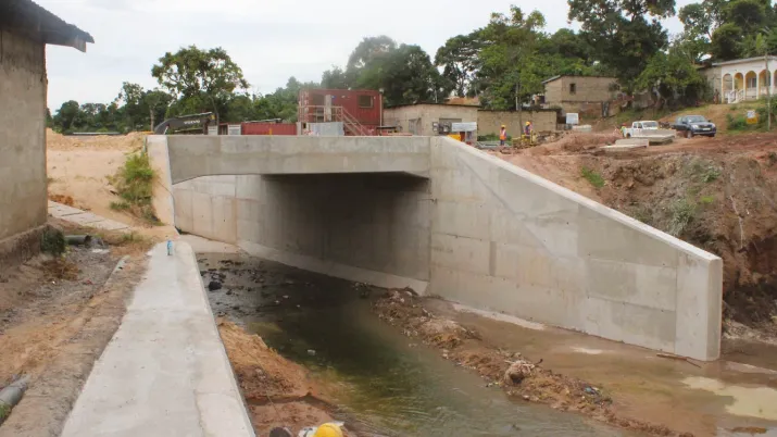Limiter les inondations et améliorer la gestion des déchets à Brazzaville, Congo, AFD
