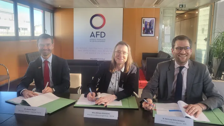 signature partenariat BRGM Groupe AFD