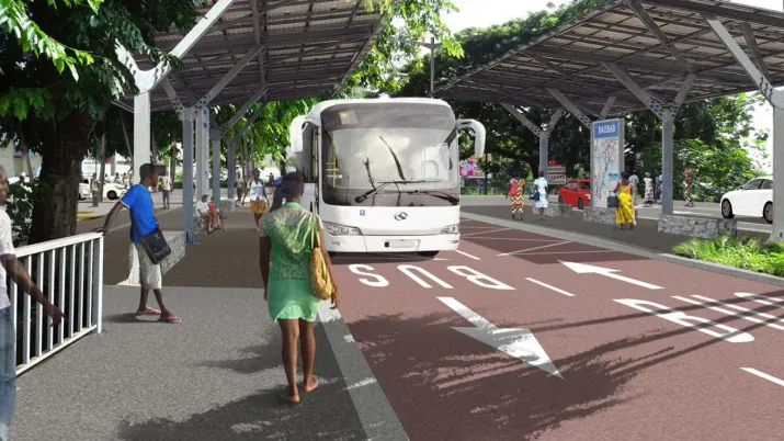 L'AFD soutient financièrement la création du premier réseau de bus à haut niveau de services (BHNS) de Mayotte