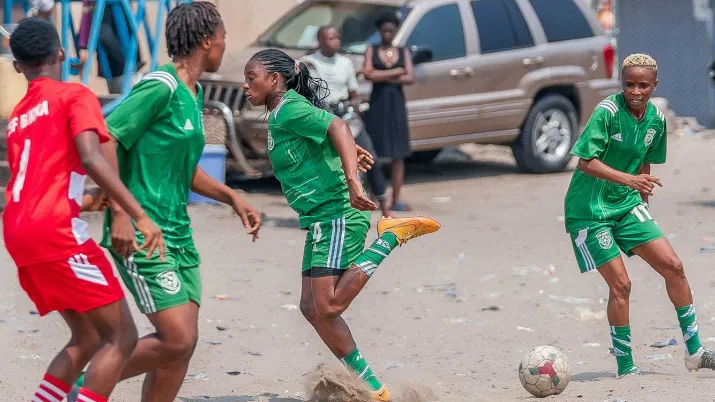 Ce projet vise à apporter le bien-être physique et mental des jeunes filles par t l’accès aux pratiques sportives et culturelles en RDC.