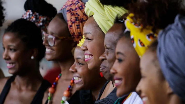 Au travail, les femmes s'émancipent