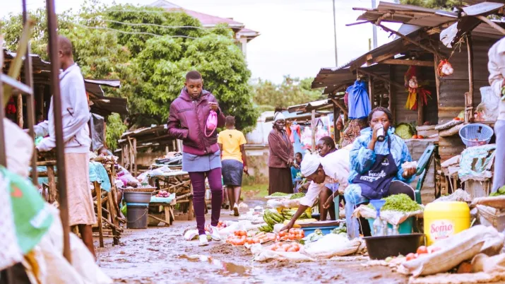 L'objectif de ce projet est d'améliorer l'accès aux services de base, la sécurité d'occupation des résidents des quartiers urbains informels.