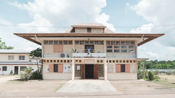 vue de la mairie de Régina en Guyane