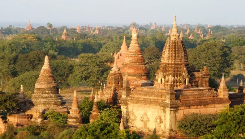 Temple, Birmanie