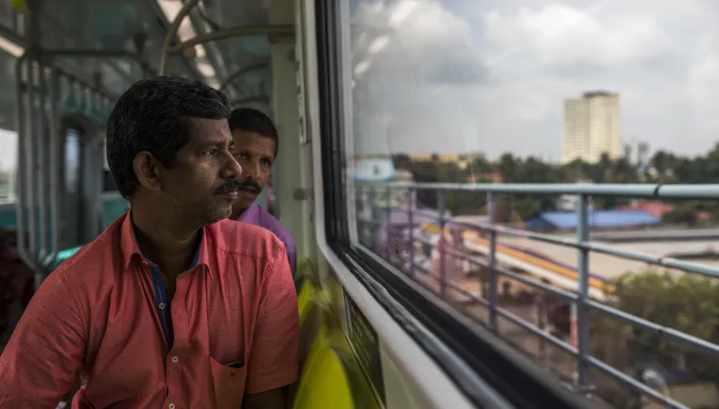 homme, métro, Kochi, Inde, transport, villes durables