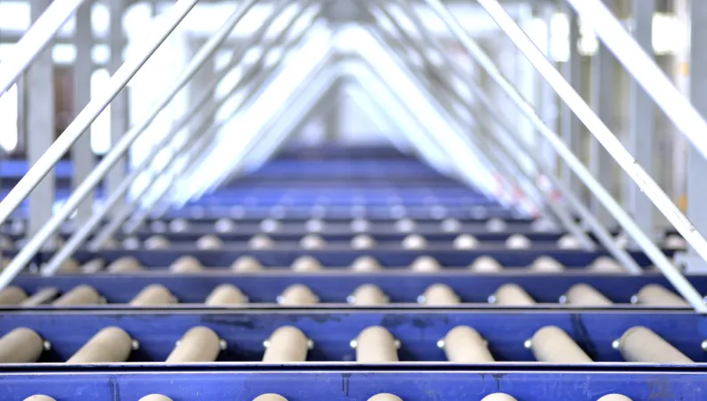 New freight terminal at the Addis Ababa Airport / Didier Gentilhomme AFD