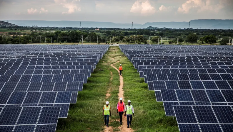 Centrale solaire New Era, Inde, panneaux solaires, énergies renouvelables