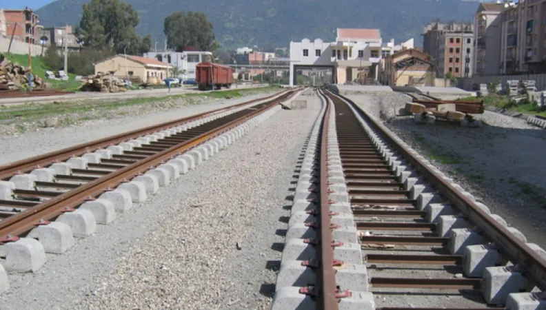 Développement des services ferroviaires voyageurs de la banlieue d’Alger - Image -