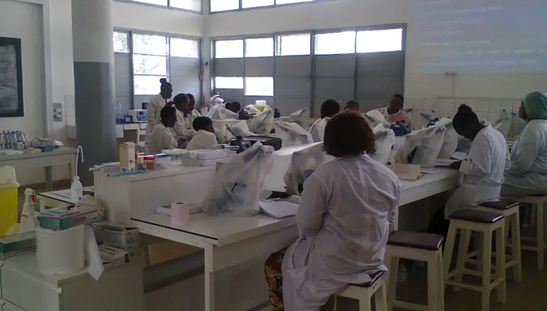 Améliorer la qualité des soins par la formation continue des personnels paramédicaux