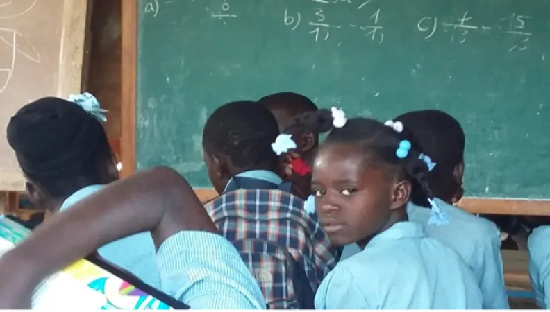 Scolarisation de base en zone isolée