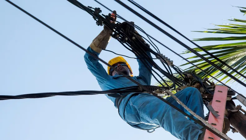 énergie électricité Afrique opérateur technicien