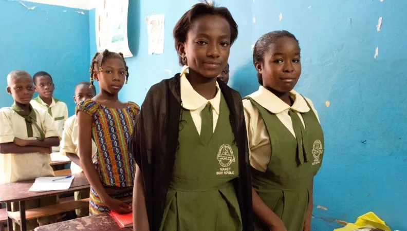 Jeunes écolières de l'école bilingue "Excellence Learning school" à Niamey