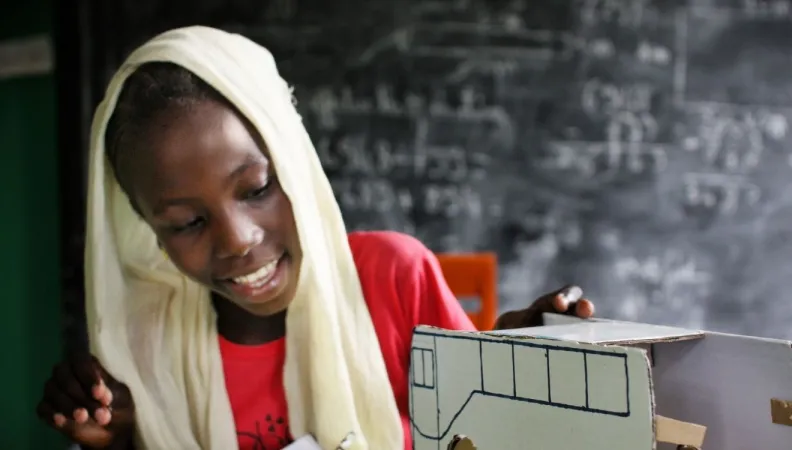 SNAP propose des séances de sensibilisation à des enfants français et sénégalais de 8 à 11 ans sur divers sujets environnementaux