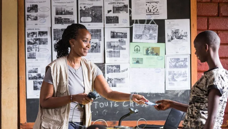 L’AFD propose une réflexion sur un défi majeur : comment prendre en compte la complexité du développement dans les évaluations d’impact ?