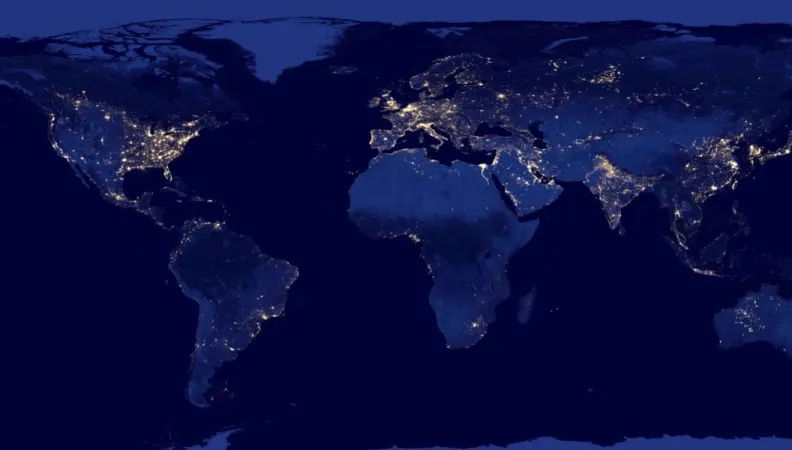 La Terre de nuit, 2012