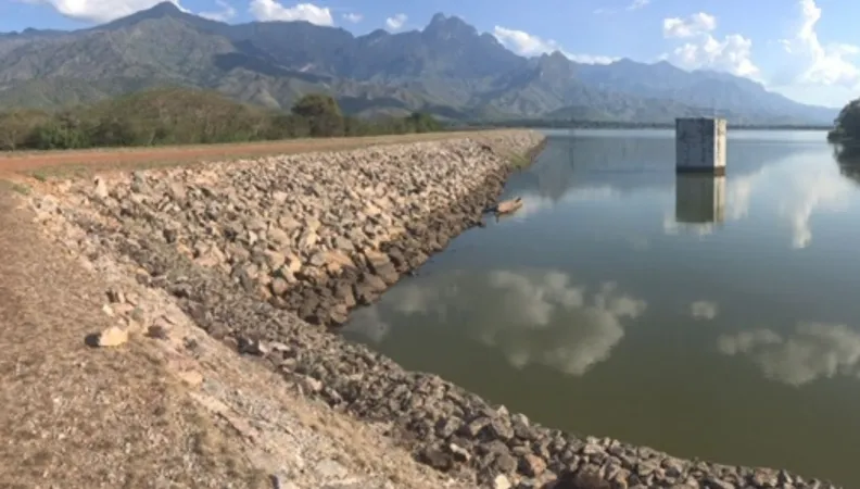 Un fleuve à Morogoro en Tanzanie