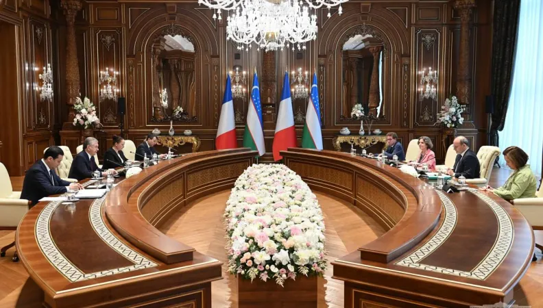 photo présidence ouzbèke visite DG