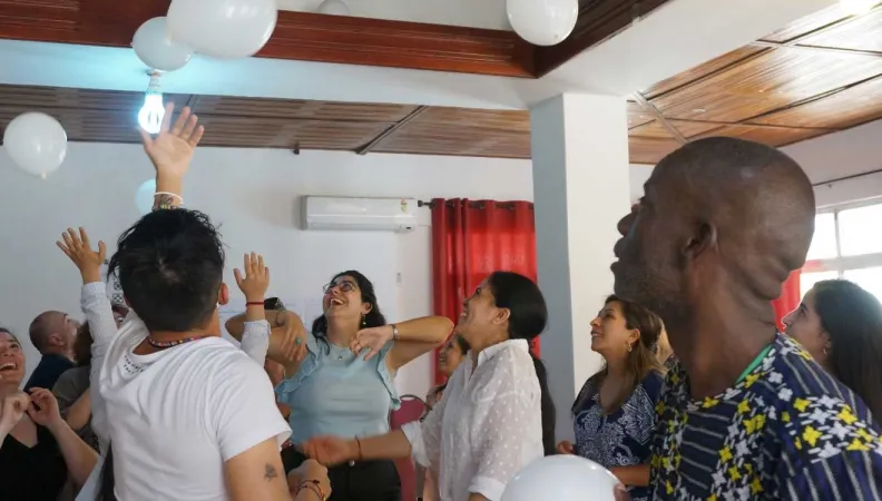 L'AFD accompagne l'ONG Quartiers du Monde dans la déconstruction des imaginaires stéréotypés Nords-Suds sur les relations de genre et les masculinités 