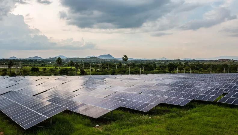 AFD finances a credit line to SBI for investments participating in the low-carbon and resili-ent transition in India