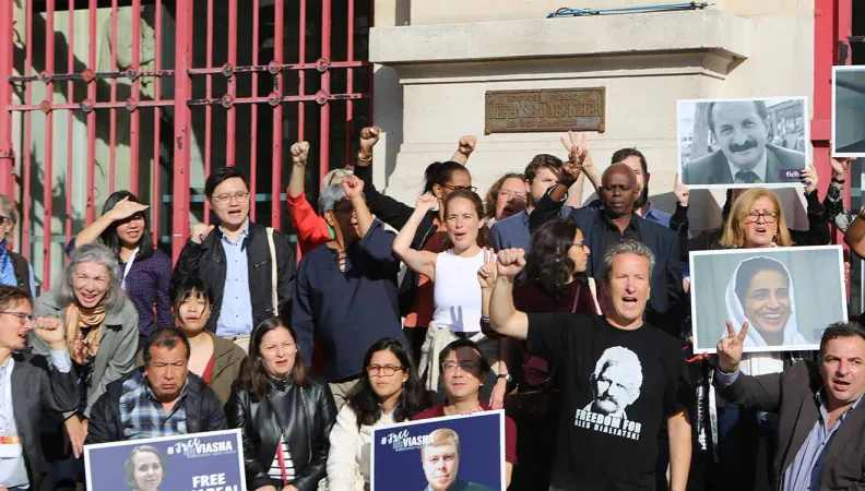 Ce projet multi-pays vise à renforcer la capacité des OSCs dans la défense des droits humains.