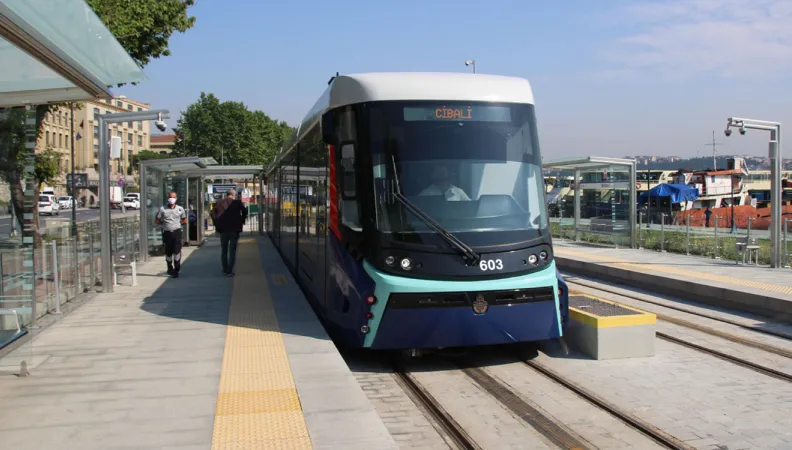 Construction d’une ligne de tramway le long de la Corne d’Or à Istanbul