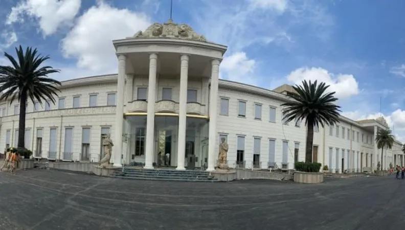 L'AFD participe au financement de la restauration du Palais national et de son parc, ainsi qu'à la transformation du site en musée.