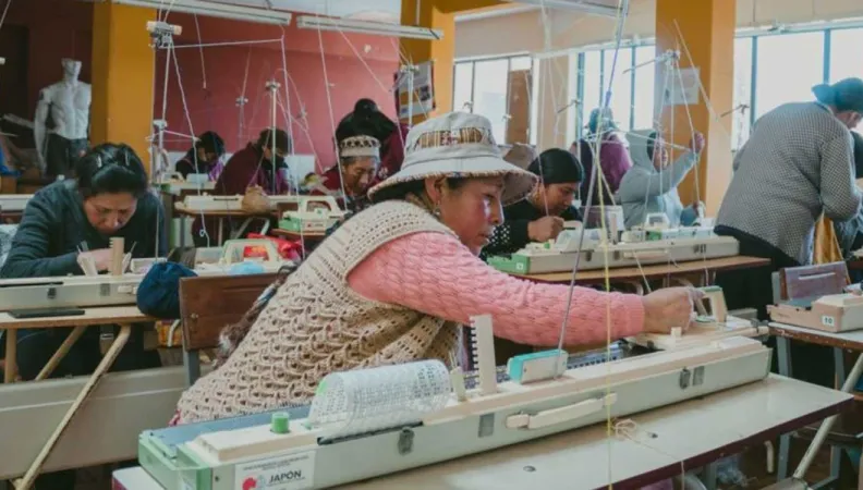 Ce projet vise à renforcer les compétences techniques des femmes en Bolivie, pour favoriser leur autonomisation personnelle et politique.