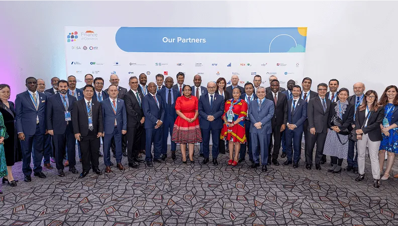 Photo de groupe prise durant le FiCS 2025